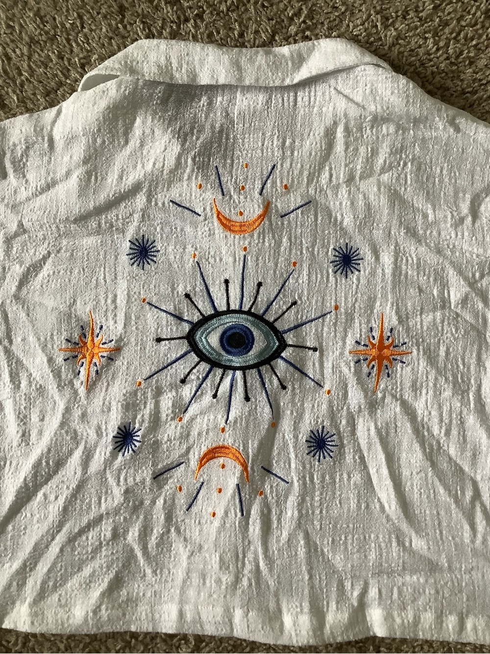White Short-Sleeve Button Crop Shirt with Evil Eye Embroidery - Picture 6 of 7